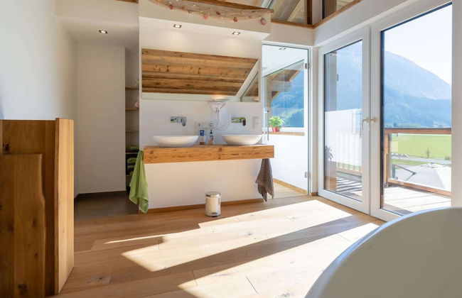 Chalet in Neukirchen by Wildkogel Ski Slopes - Photo 14