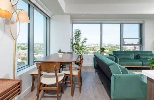 Central Square 3BR Condo with Downtown View Gym and Parking - Foto 20