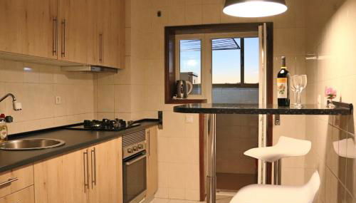 Сomfortable apartments and free garage parking - Photo 2