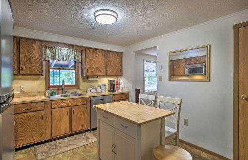 Woodsy Diamond Point Getaway - 5 Mi to Lake George - Foto 9