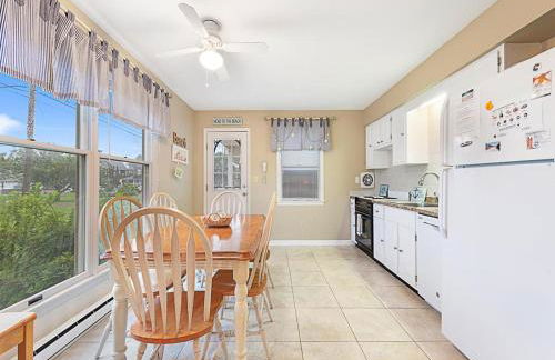 Wifi, Ourdoor Shower, Porch Ocean Side 1St Floor Duplex, A Short Walk From The Best Lbi Attractions, A Small Park, And The Beach, - Foto 16