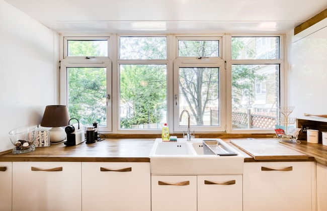 Homely 4 Bedroom House in Brixton - Foto 18