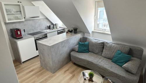 HÖL-Moderne Wohnung in zentraler Lage, Schallschutzfenster, 24h-Self-check-in, Disney Plus - Foto 3