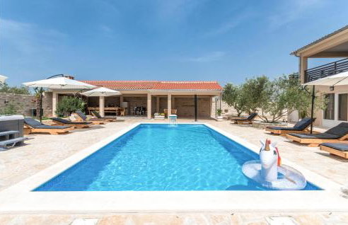 7 Bedroom Awesome Home In Polaca - Foto 14