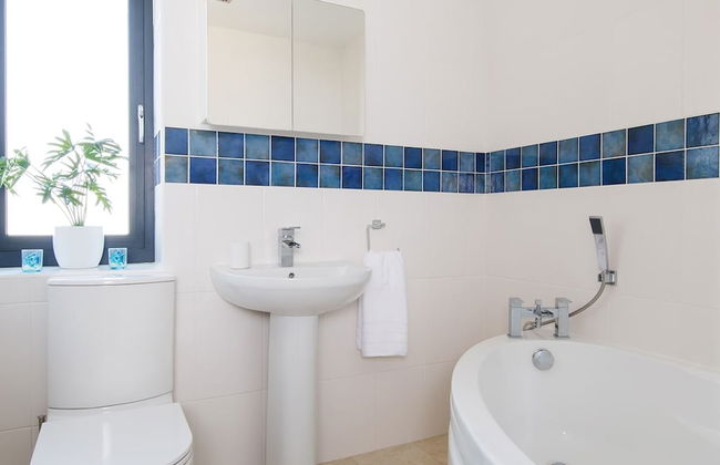 The Sea House - Ultimate Seafront Living Sunsets - Foto 33