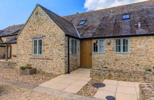 3 Bed in Burton Bradstock oc-s30572 - Photo 1