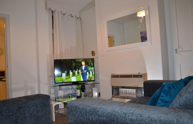 People Boxes Apartments - 74 Highbury - Foto 1