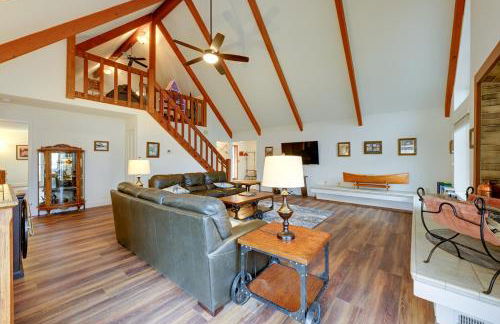 7 Mi to Bass Lake! Spacious Mudge Ranch Retreat - Foto 4