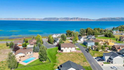 Dream Bear Lake Getaway w/ Hot Tub & Yard - Photo 4