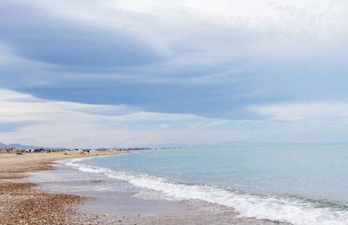 Tranquilidad a 2 minutos del mar - Foto 38