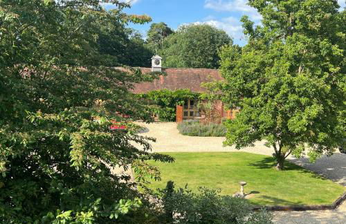 The Clock Tower & Dairy - Two x 2 Bed Barns with Indoor Pool - Photo 3