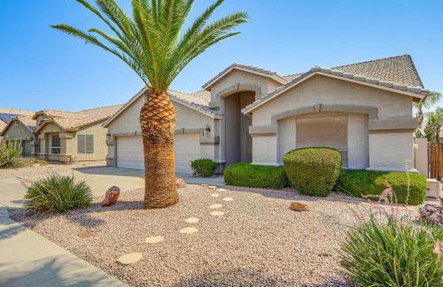 Relax Poolside in Mesa Family Home 12 Mi to Dtwn - Foto 30