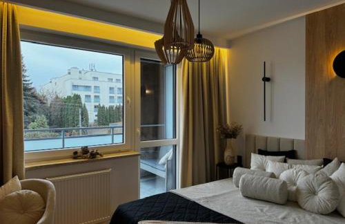 Family & Business Apartments PREMIUM No1 - 1 Bedroom with Private Jacuzzi, Balcony, Parking - Photo 16