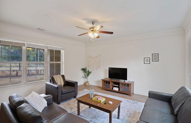 Texas State Sanctuary With Massive Pool Oasis - Foto 16