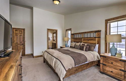 Luxe Rocky Mtn Retreat with Hot Tub - By Winter Park - Foto 10