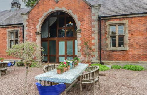 Diamond Lodge - Photo 18