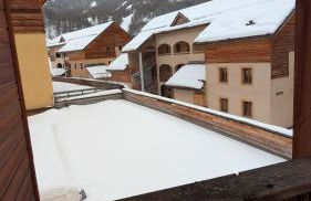 Appartement 4 pièces pour 6-8 personnes, 2 chambres, 1 cabine, 2 canapés-lit double dans le salon, au pied des pistes et piscine l'été, wifi fibre - Foto 4