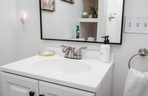 L Studio Traverse close to downtown and Beach - Photo 15