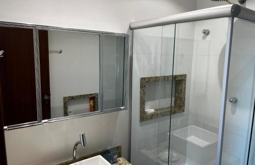 Prainha com roupa de cama e banho - Foto 40