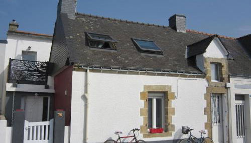 RÉF 322 - LOCMIQUELIC Maisonnette de pêcheur avec terrasse - Photo 2