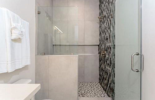 Waterfront Home with Pool Spacious Bay , Sleeps 16 - Foto 44