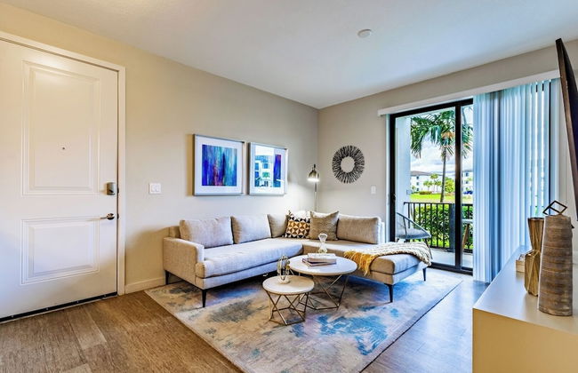 2BR Condo in Fort Myers w/ Pool & BBQ Area - Foto 17