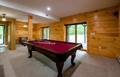 Massive Log Chalet with Hot Tub - Foto 52