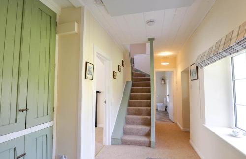 North Cottage - Photo 4