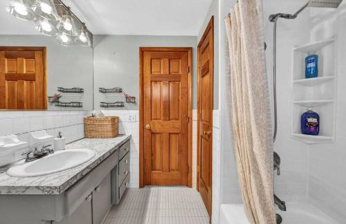 Cozy Duplex Near BUF International Airport - Foto 26