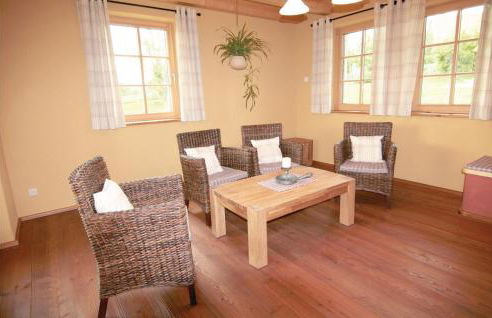 Three-Bedroom Holiday Home In Schillingsfurst - Foto 10