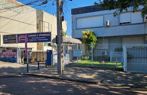 Consulado EUA Apto 1 dorm na frente do Consulado Americano com garagem Porto Alegre - Foto 21