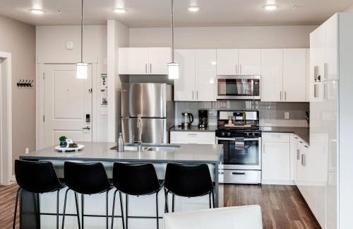 Convention Ctr Style-2BR Pool,Hot Tub,Gym,Theatre - Foto 19