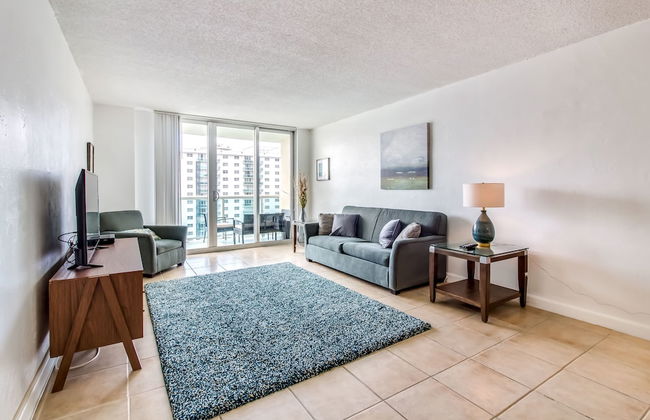 Ocean Reserve Luxury Condos Across from Sunny Isles Beach - Foto 19