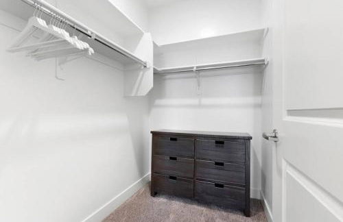 Spectacular Central City 2BD2BA - Foto 48