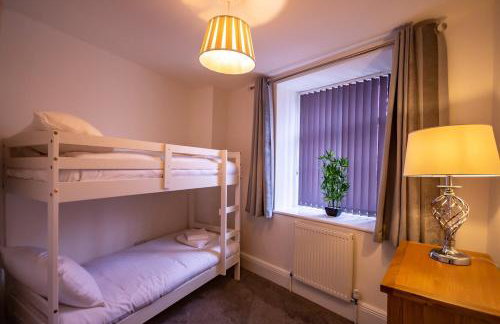Luxury 4 bedroom ground floor apartment - Foto 10