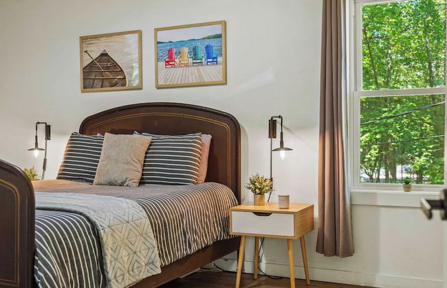 Lake Daze by Avantstay Lakefront w/ Modern Interior, Enclosed Porch & Hot Tub - Foto 25