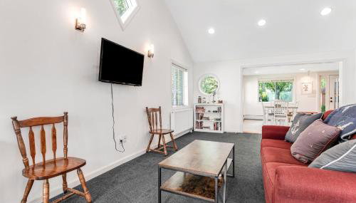 Blues Views - Photo 5