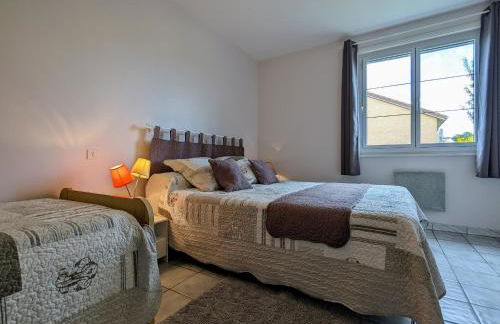 Appartement Spacieux avec Jardin Privatif, Proche du Puy-en-Velay et d'un Golf, WiFi Inclus - FR-1-582-286 - Foto 11