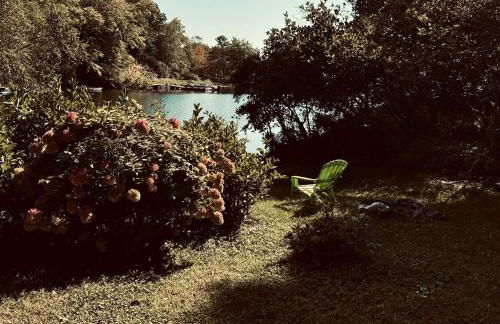 More Boathouse than Lakehouse - Foto 17