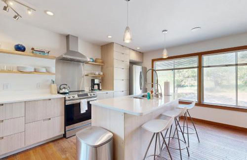 Evelyn's River Front Retreat - Foto 10