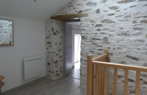 Maison rénovée en pleine campagne avec terrain, terrasse et équipements familiaux - FR-1-426-157 - Foto 22