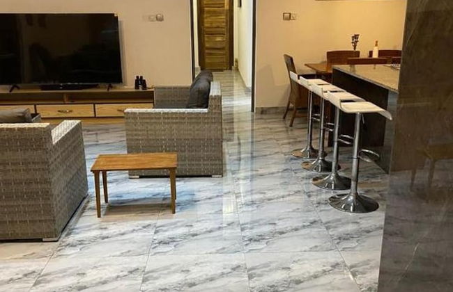 3 Bed Villa-private Garden-offstreetparking-aircon - Photo 17