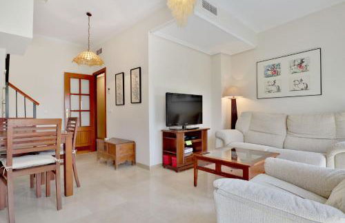 Vistas a la catedral y el río, Parking free - Foto 9