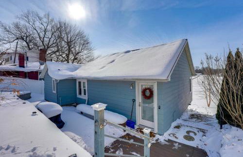 Hike, Fish and Golf Waterfront Gem on Camp Lake! - Foto 27