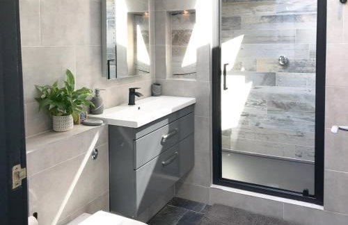 Little Fursdon Apartment - Photo 14