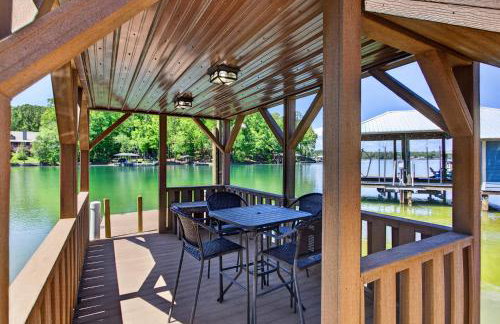 Lakefront Cabin with Private Dock - Foto 32