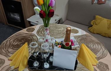 3 Bedroom Caravan, Edi Rita, Robin Hood, Pet Friendly - Photo 54