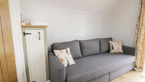 Laird Lodge 4 - Photo 4