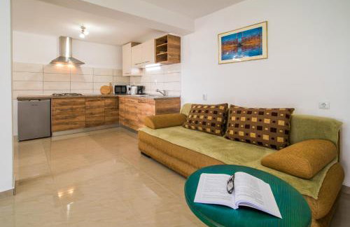 Holiday House Rosalia With Seaview And Swimming Pool - Photo 17