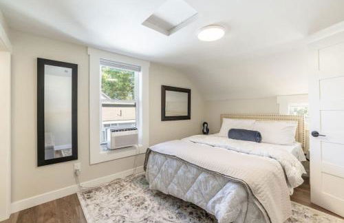 Flying Colors Cottage Walk to Downtown - Foto 7